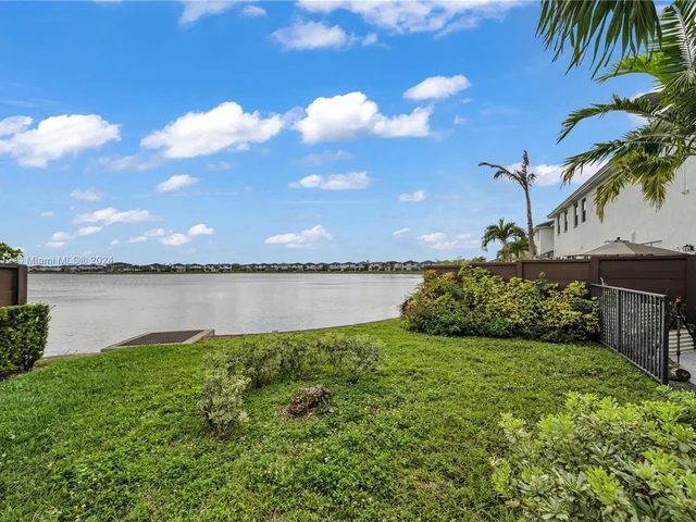 15785 NW 91st Ct # 15785, Miami Lakes FL 33018