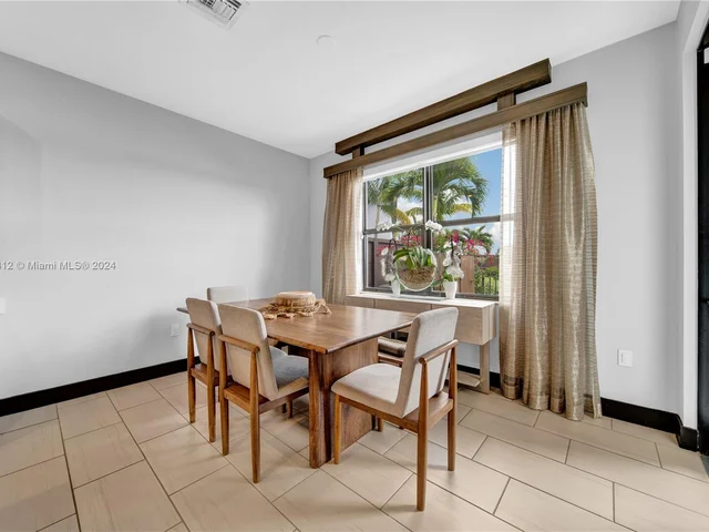 15785 NW 91st Ct # 15785, Miami Lakes FL 33018