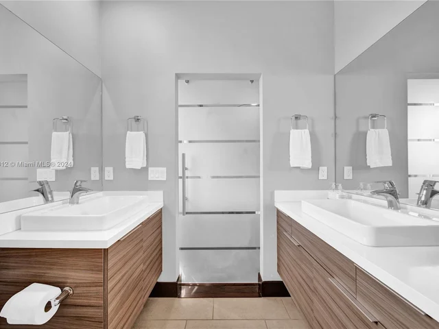 15785 NW 91st Ct # 15785, Miami Lakes FL 33018