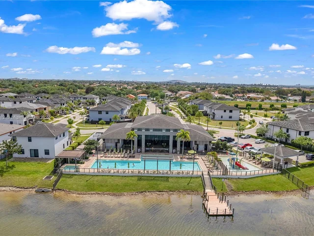 15785 NW 91st Ct # 15785, Miami Lakes FL 33018