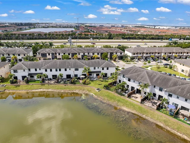 15785 NW 91st Ct # 15785, Miami Lakes FL 33018