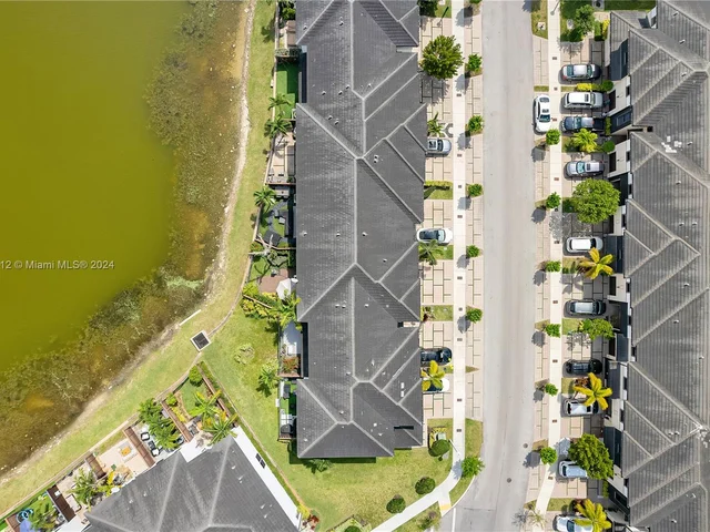 15785 NW 91st Ct # 15785, Miami Lakes FL 33018