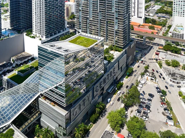 68 SE 6th St # 2206, Miami FL 33131