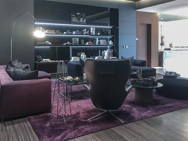 68 SE 6th St # 2206, Miami FL 33131