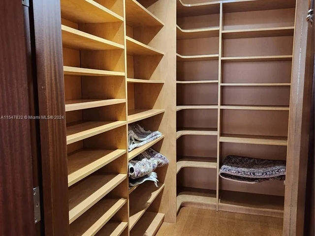 10175 NE Collins Ave # 1207, Bal Harbour FL 33154