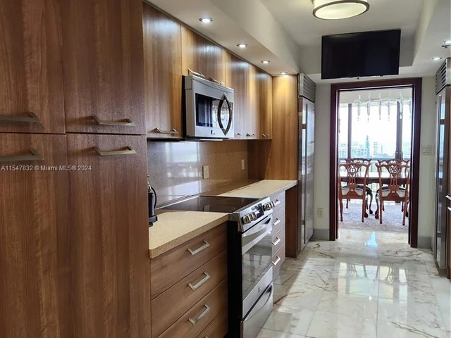 10175 NE Collins Ave # 1207, Bal Harbour FL 33154