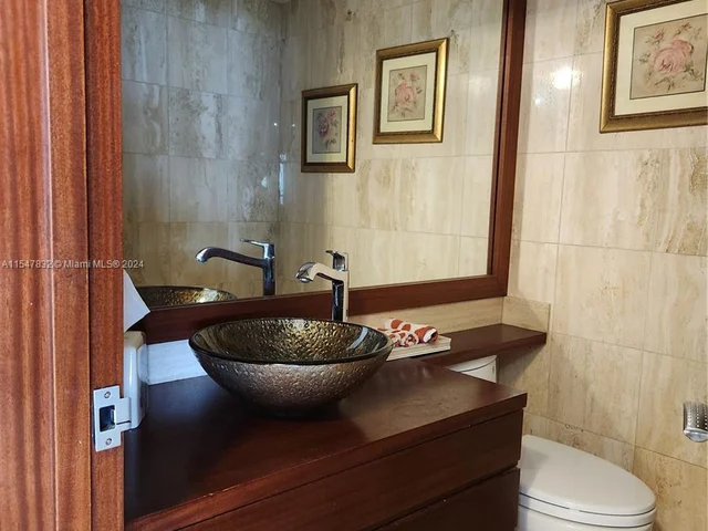 10175 NE Collins Ave # 1207, Bal Harbour FL 33154