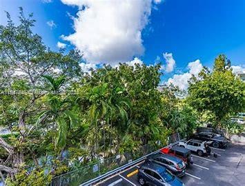 900 SW 84th Ave # 201, Miami FL 33144