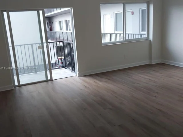 900 SW 84th Ave # 201, Miami FL 33144