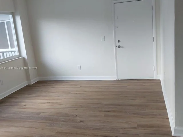 900 SW 84th Ave # 201, Miami FL 33144