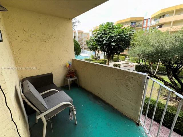 1750 W 46th St # 229, Hialeah FL 33012