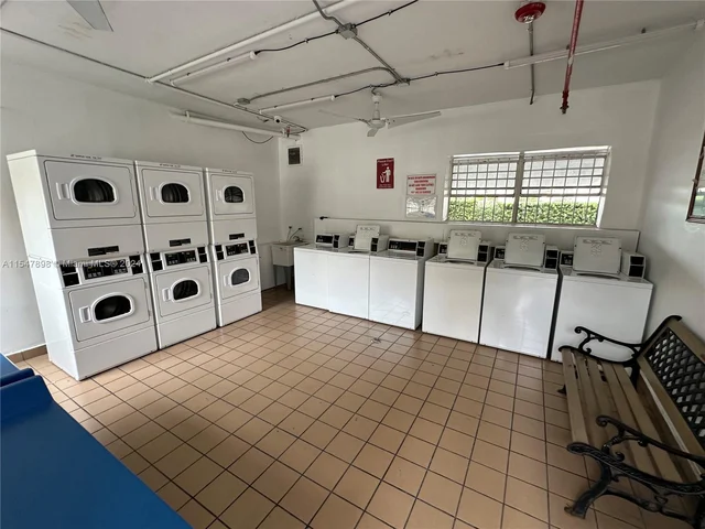 1750 W 46th St # 229, Hialeah FL 33012