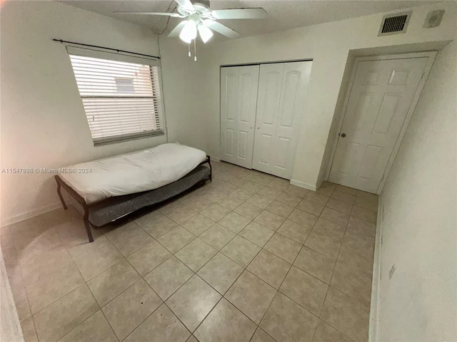 1750 W 46th St # 229, Hialeah FL 33012