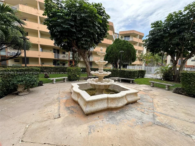 1750 W 46th St # 229, Hialeah FL 33012