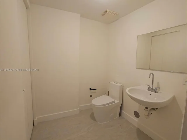 690 SW 1st Ct # 1915, Miami FL 33130