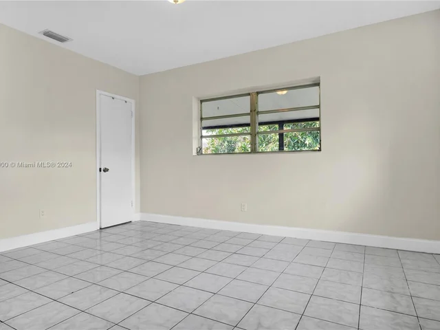 1035 NE 169th Ter # 0, Miami FL 33162