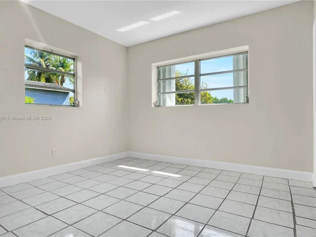 1035 NE 169th Ter # 0, Miami FL 33162