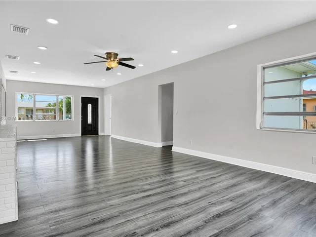 1035 NE 169th Ter # 0, Miami FL 33162