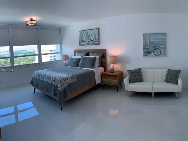 5445 Collins Ave # 1520, Miami Beach FL 33140