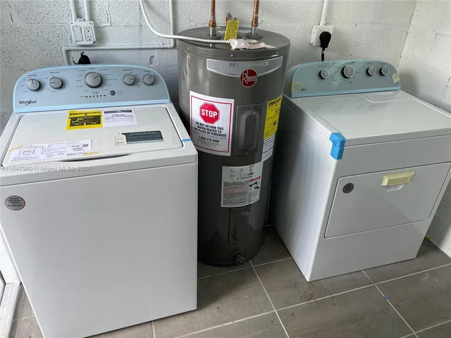 31 E 52nd Pl, Hialeah FL 33013