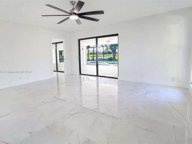 13060 NW 1st St, Plantation FL 33325