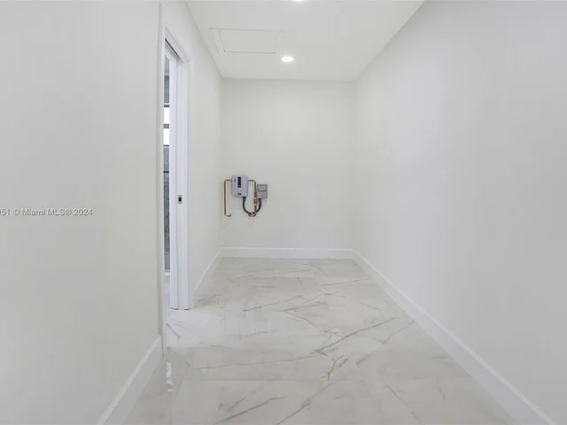 13060 NW 1st St, Plantation FL 33325