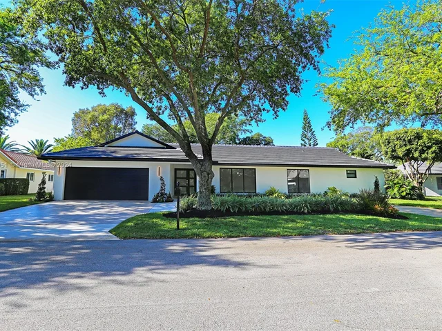 13060 NW 1st St, Plantation FL 33325