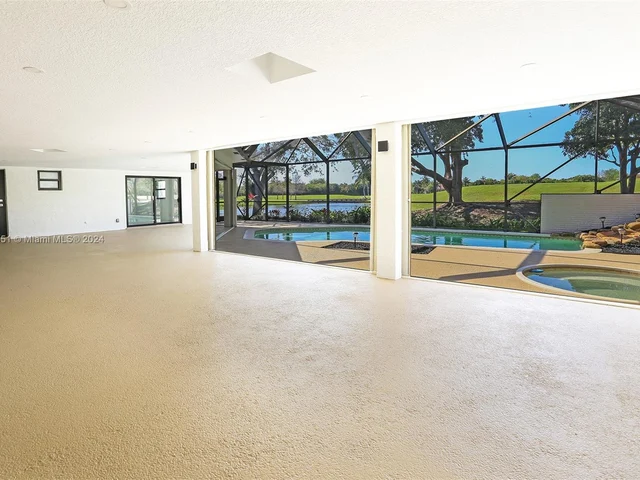 13060 NW 1st St, Plantation FL 33325