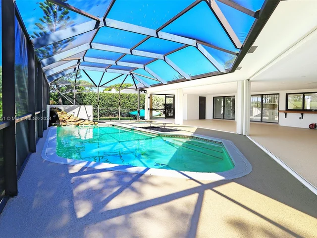 13060 NW 1st St, Plantation FL 33325