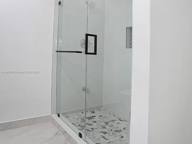 13060 NW 1st St, Plantation FL 33325