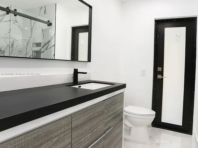 13060 NW 1st St, Plantation FL 33325