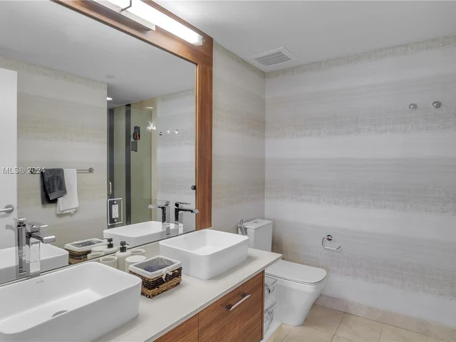 601 NE 27th St # 1108, Miami FL 33137