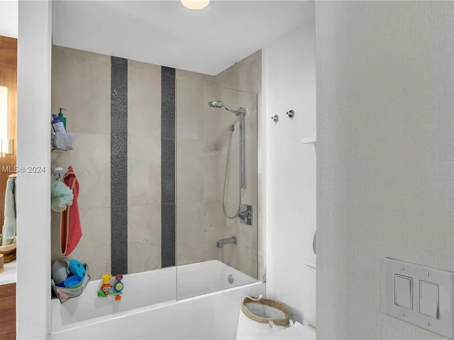 601 NE 27th St # 1108, Miami FL 33137