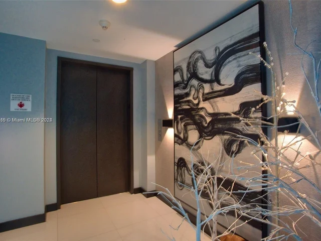 900 Biscayne Blvd # 5709, Miami FL 33132