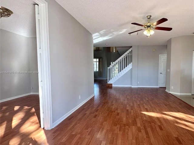 6533 Sandpiper Dr, Coconut Creek FL 33073