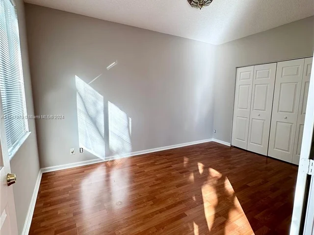 6533 Sandpiper Dr, Coconut Creek FL 33073