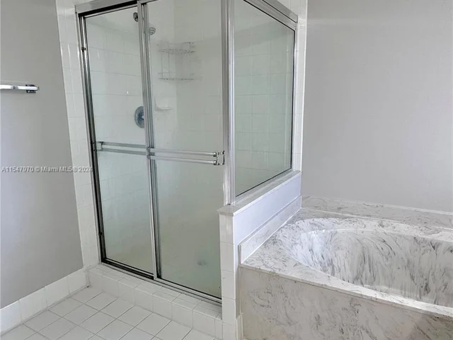 6533 Sandpiper Dr, Coconut Creek FL 33073