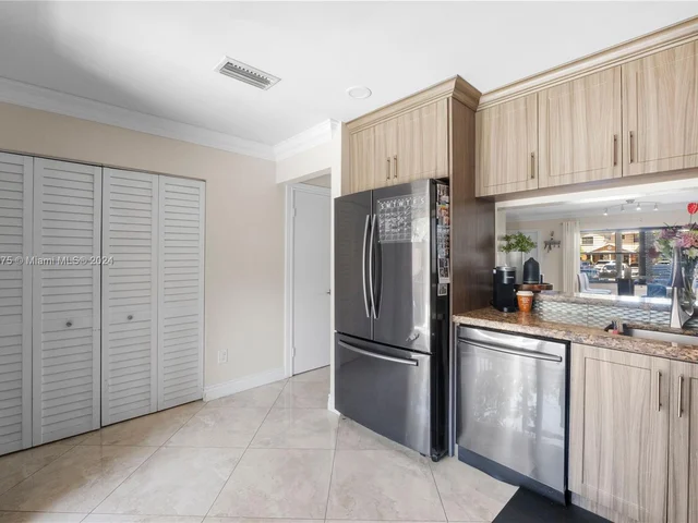 740 NW 105th Ter # 740, Pembroke Pines FL 33026