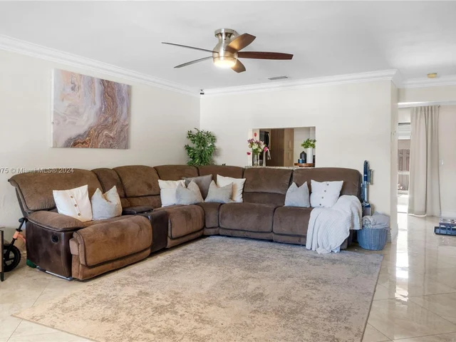 740 NW 105th Ter # 740, Pembroke Pines FL 33026