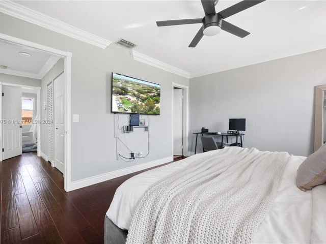 740 NW 105th Ter # 740, Pembroke Pines FL 33026