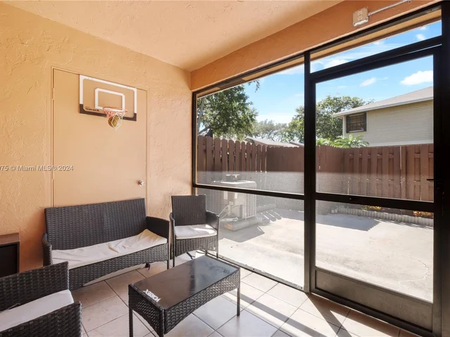 740 NW 105th Ter # 740, Pembroke Pines FL 33026