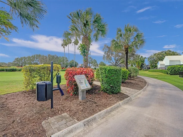 10427 Stonebridge St, Boca Raton FL 33498