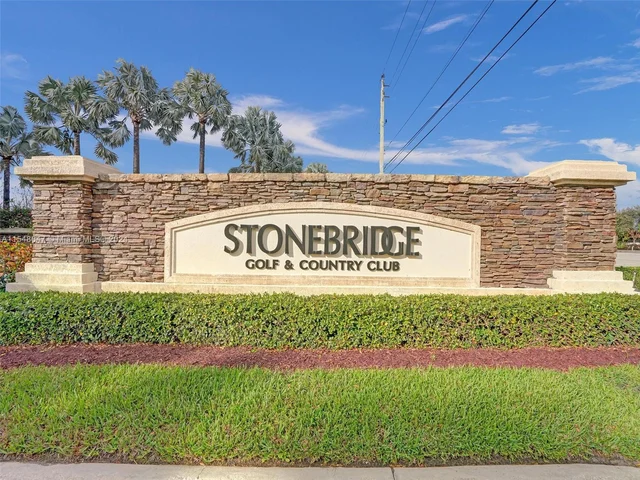 10427 Stonebridge St, Boca Raton FL 33498