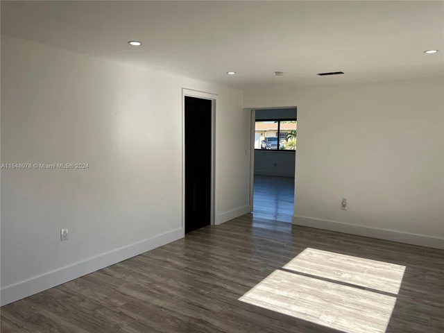 3950 NW 168th Ter, Miami Gardens FL 33055