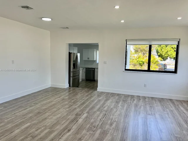 3950 NW 168th Ter, Miami Gardens FL 33055