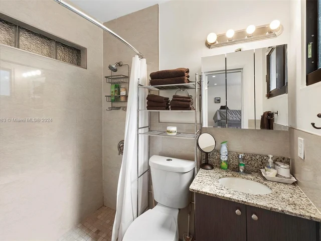 70 NW 47th Ter, Miami FL 33127