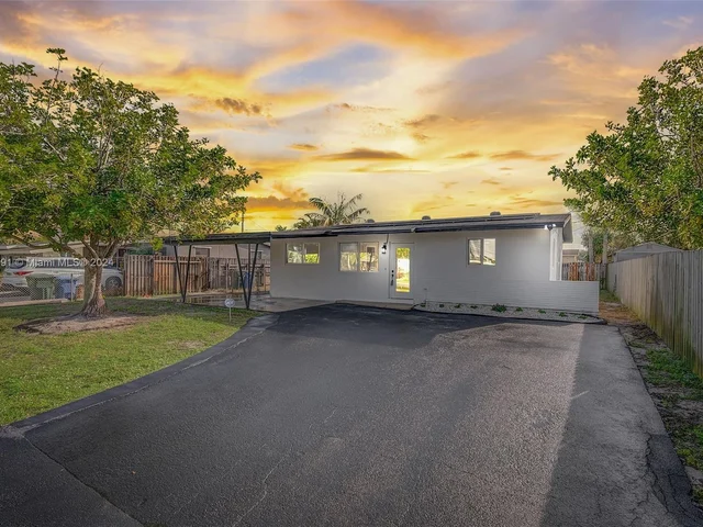 4130 NW 12th Ter, Oakland Park FL 33309