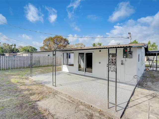 4130 NW 12th Ter, Oakland Park FL 33309