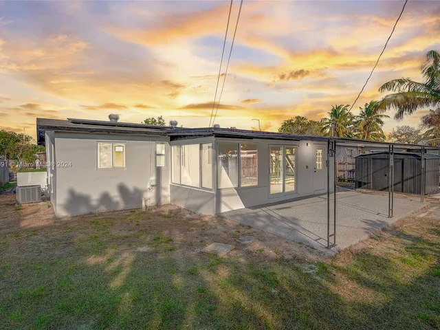 4130 NW 12th Ter, Oakland Park FL 33309