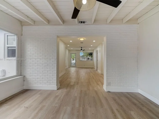 4130 NW 12th Ter, Oakland Park FL 33309